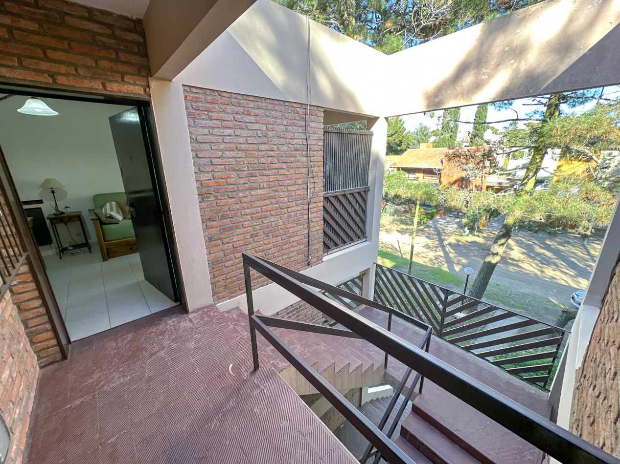 DEPARTAMENTO EN VENTA PINAMAR 3 AMBIENTES CON COCHERA