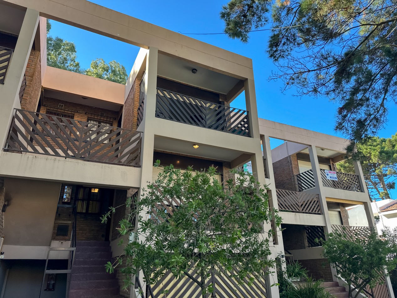 DEPARTAMENTO EN VENTA PINAMAR 3 AMBIENTES CON COCHERA
