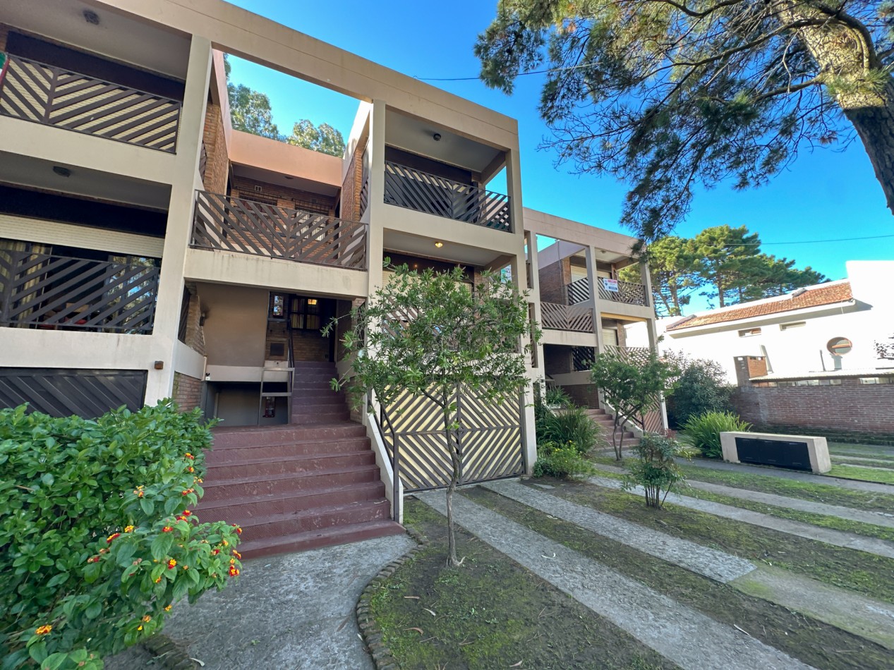 DEPARTAMENTO EN VENTA PINAMAR 3 AMBIENTES CON COCHERA