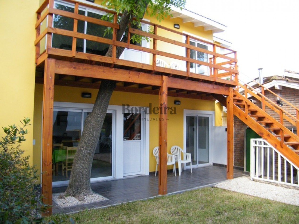 Venta Villa Gesell Departamentos Complejo de 6 unidades cerca del mar