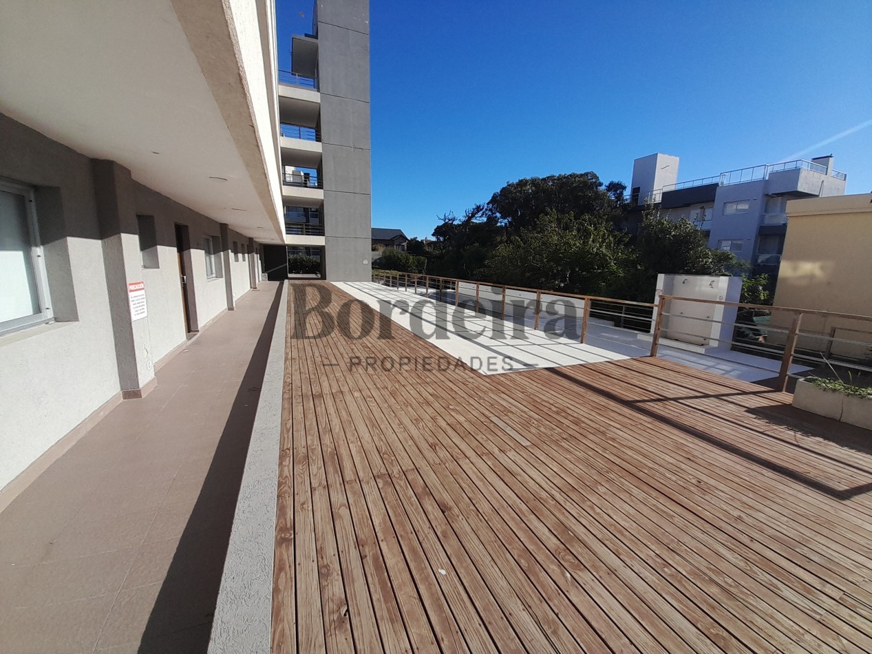 Venta Departamento Valeria del Mar 3 ambientes frente a la playa
