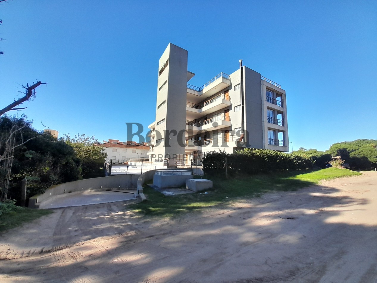 Venta Departamento Valeria del Mar 3 ambientes frente a la playa