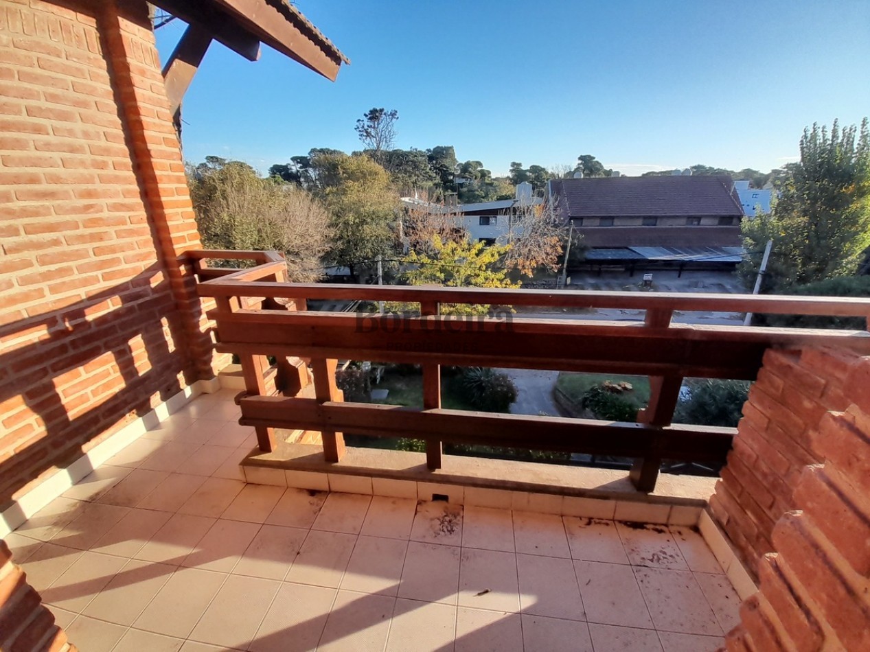 Venta departamento Villa Gesell 4 ambientes zona centro
